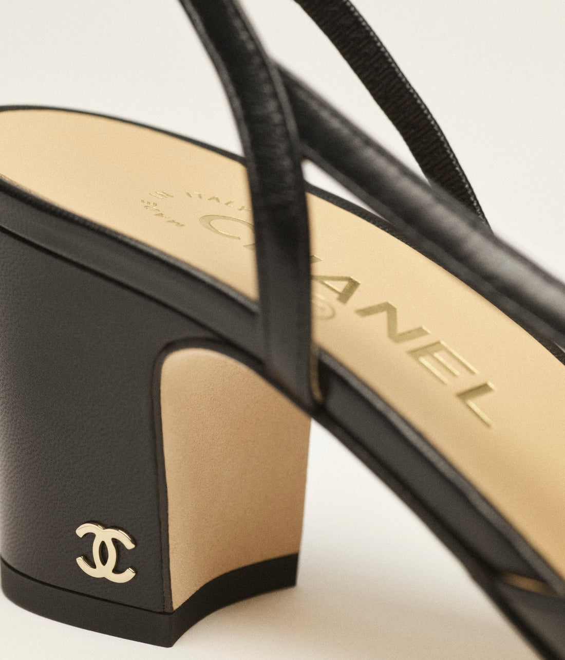 SLINGBACKS Chèvre & gros Beige & noir CHANEL